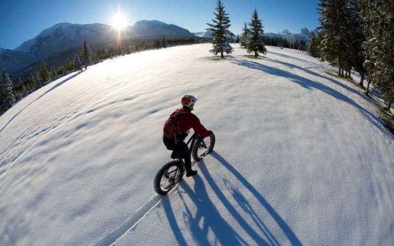 ride a MTB on snow with proper gears