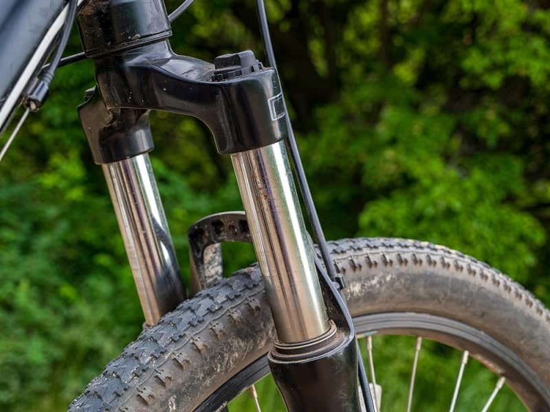 MTB with suspension forks
