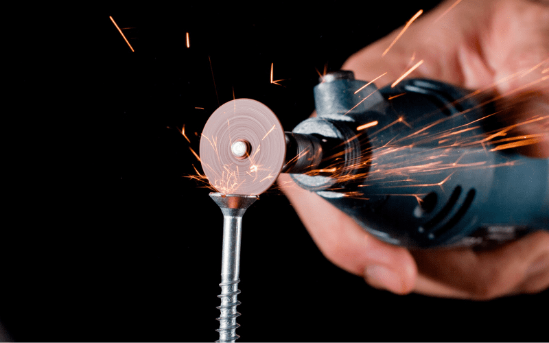 cut screw using grinder